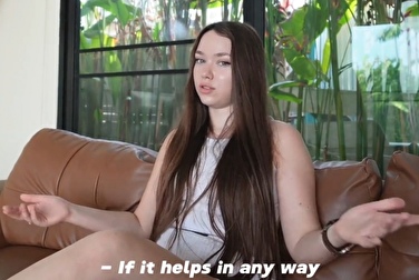 Sie hat einem Fremden einen Blowjob angeboten - was Erpressung bei Mädchen anrichtet