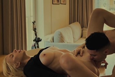 Sehen Sie sich die Leidenschaft zwischen uns an - bereit, sie zum Orgasmus zu lecken 👅