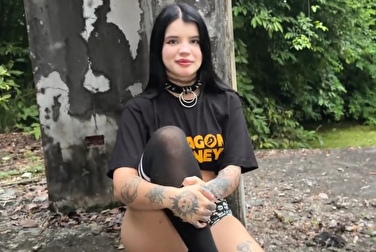 1. Mal bei einem Date mit Althouse - sie hat ihn sofort gelutscht, es ist eine Kanone 💥