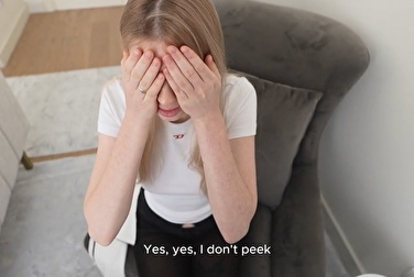 Wie naiv! Einem Fremden Geld anvertrauen, was soll schon passieren? 🫢