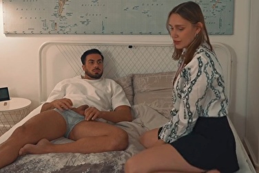 Seine Frau hat ihn verlassen, schade für den armen Kerl. Aber jetzt kann er mich ficken